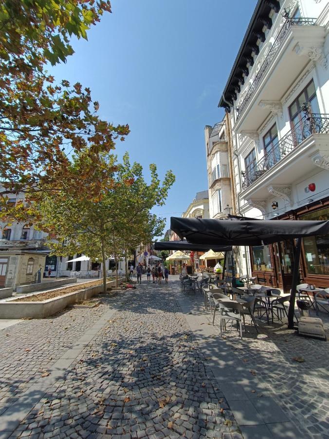 Old Town Within Apartment Bucharest Exterior photo